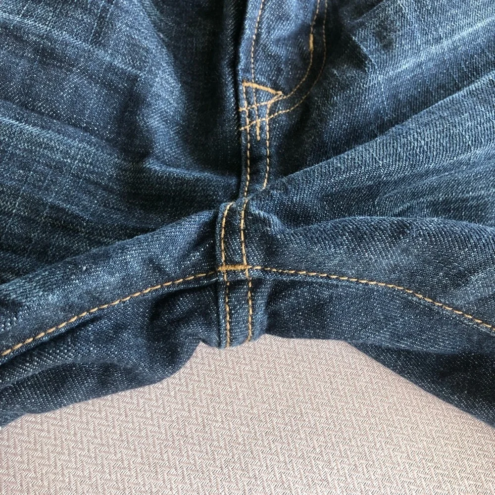 American Eagle Outfitters mend relaxed straight jeans 29/30